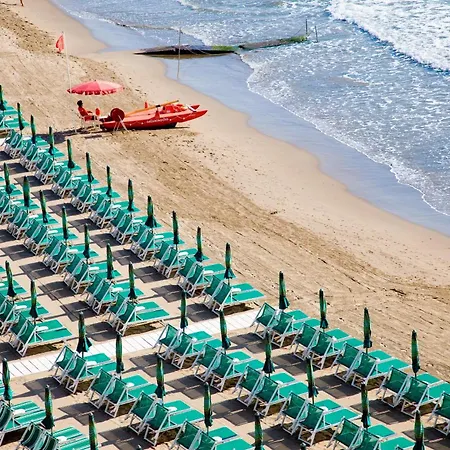 Hotel Metropol Diano Marina