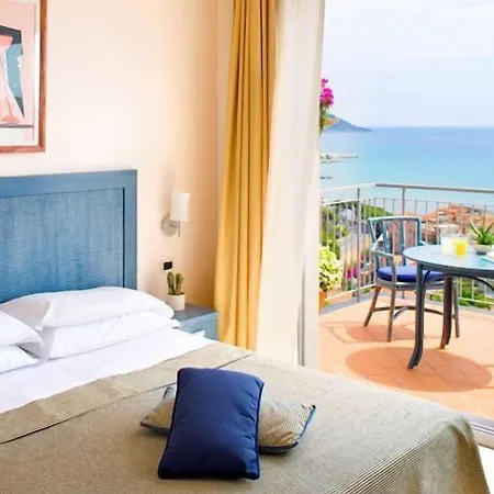 Metropol 4* Diano Marina