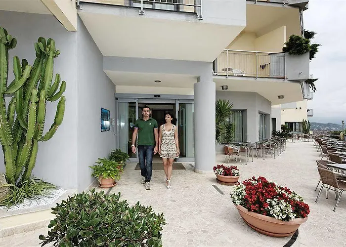 Metropol 호텔 디아노마리나