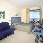 Hotel Metropol Diano Marina