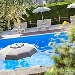 Metropol 4*