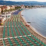 Metropol Diano Marina