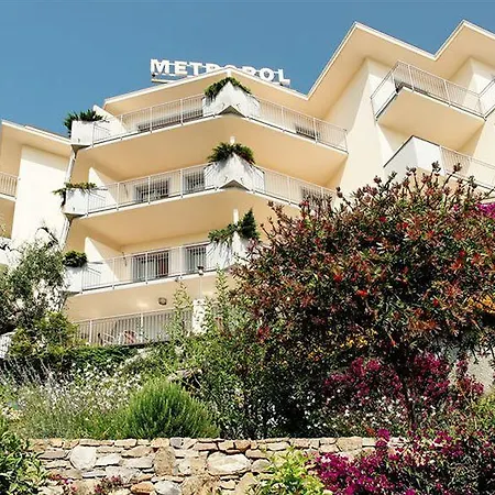 Metropol 4*