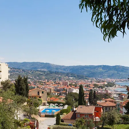 Metropol 4* Diano Marina