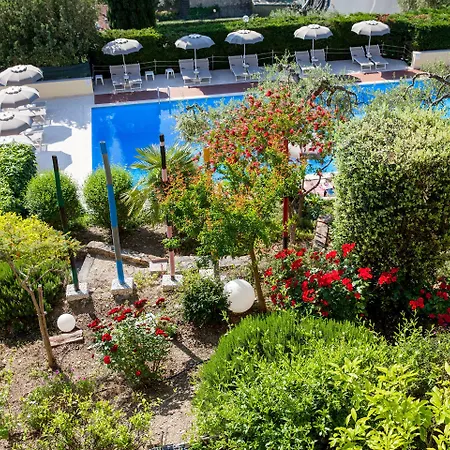 Metropol 4* Diano Marina