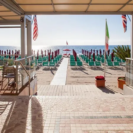 Metropol 4* Diano Marina