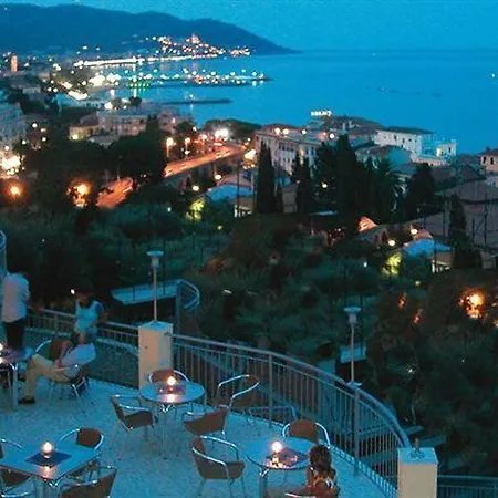 Metropol 4* Diano Marina