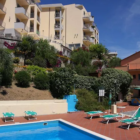 Metropol Hotel Diano Marina