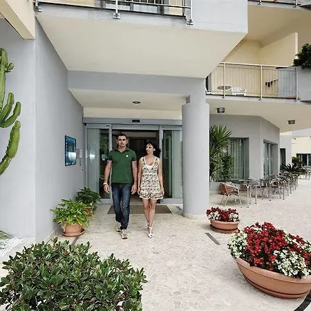 Metropol Hotel Diano Marina